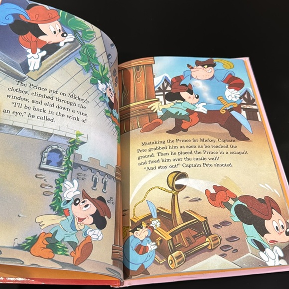 Disney’s The Prince and the Pauper - Disney’s Wonderful World of Reading Book - Picture 8 of 9